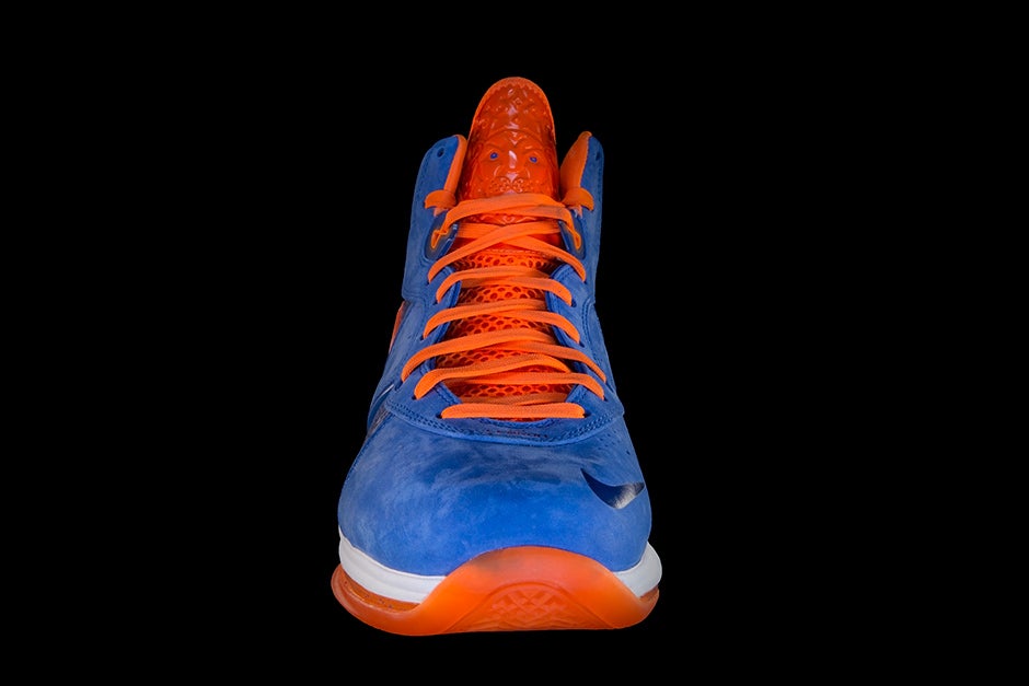 NIKE AIR MAX LEBRON VIII PE