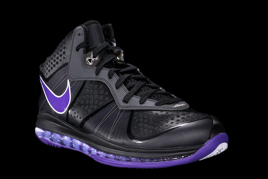 NIKE LEBRON 8 V/2 PE