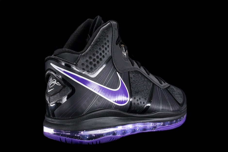 NIKE LEBRON 8 V/2 PE