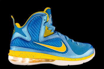 NIKE LEBRON 9 PE