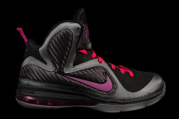 NIKE LEBRON 9