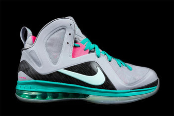 NIKE LEBRON 9 P.S. ELITE