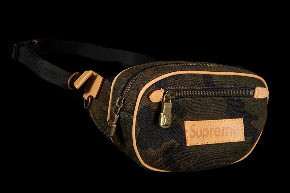 LOUIS VUITTON/SUPREME BUMBAG