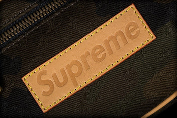 LOUIS VUITTON/SUPREME BUMBAG