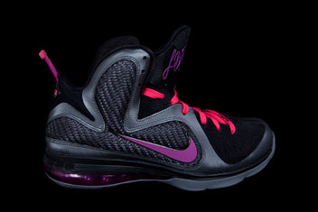 NIKE LEBRON 9