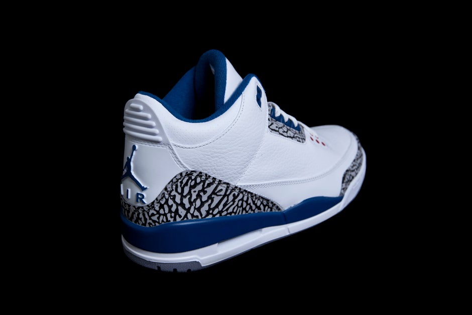 AIR JORDAN 3 RETRO 2011