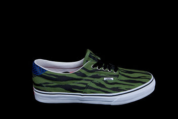 VANS X SUPREME ERA STYLE 46