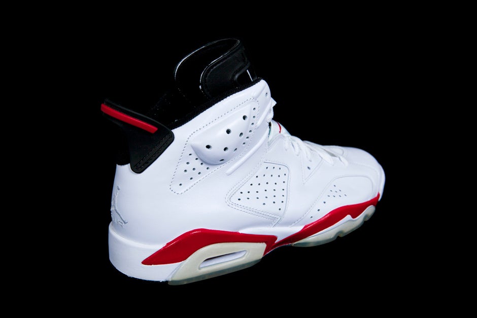 AIR JORDAN 6 RETRO