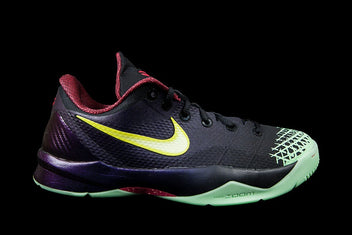 NIKE ZOOM KOBE VENOMENON 4