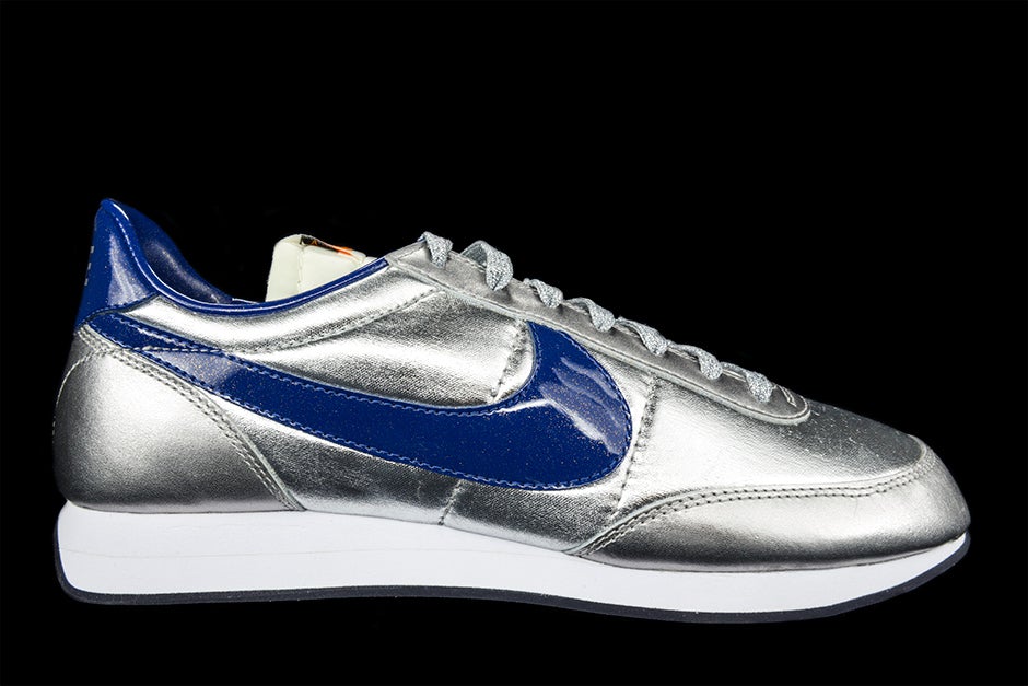 NIKE AIR TAILWIND NIGHT TRACK NRG