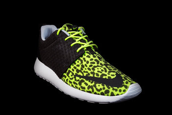 NIKE ROSHERUN FB