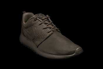 NIKE ROSHERUN PREMIUM