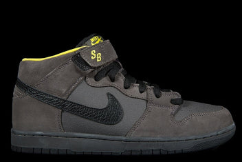 NIKE DUNK MID PRO SB