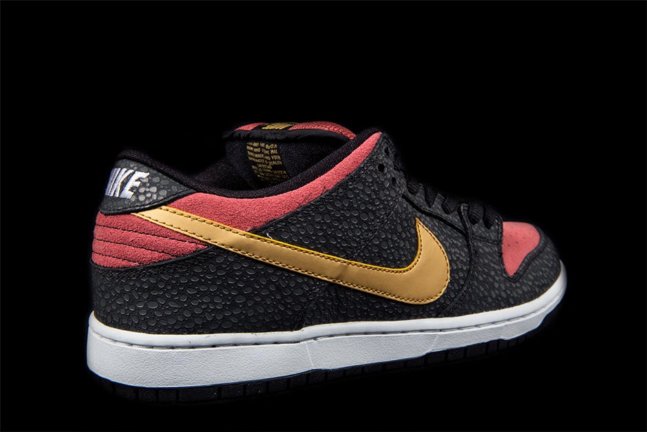 NIKE DUNK LOW PREMIUM SB QS