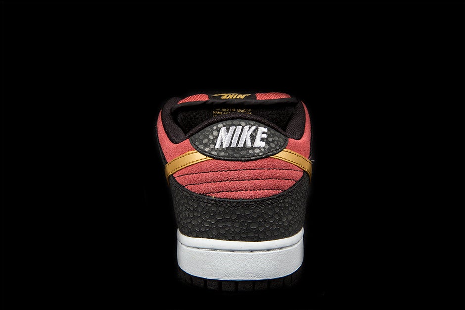 NIKE DUNK LOW PREMIUM SB QS