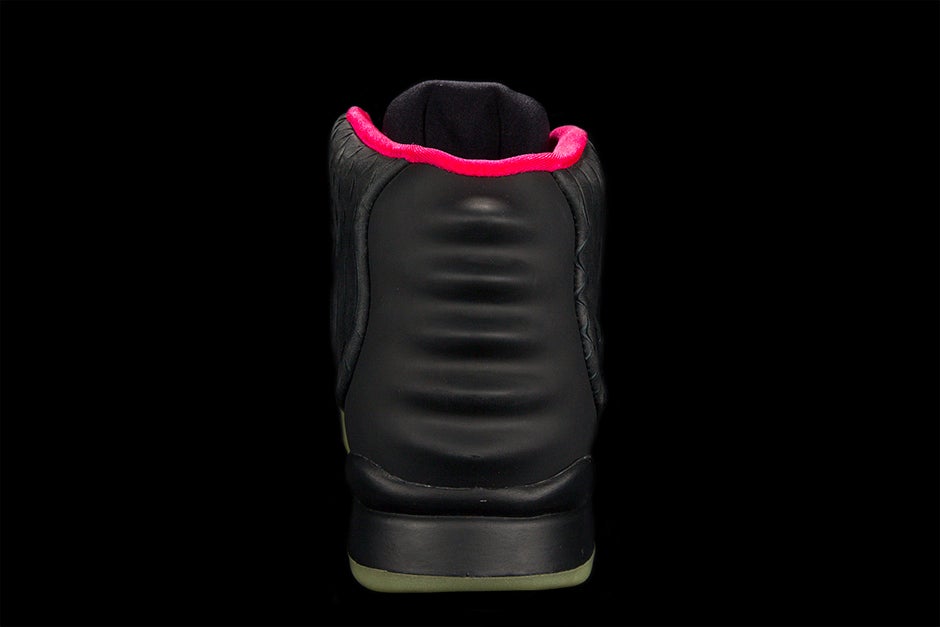 NIKE AIR YEEZY 2 NRG