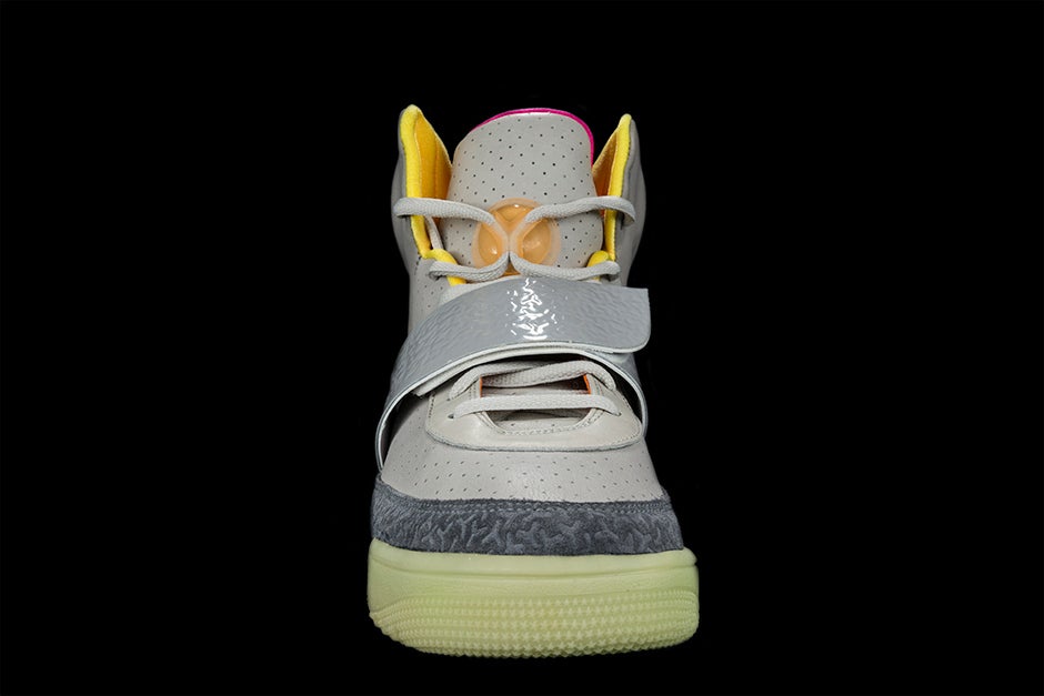 NIKE AIR YEEZY