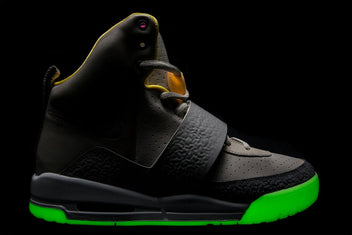 NIKE AIR YEEZY