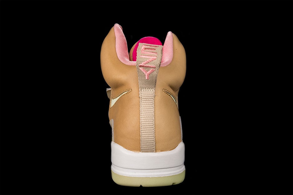 NIKE AIR YEEZY