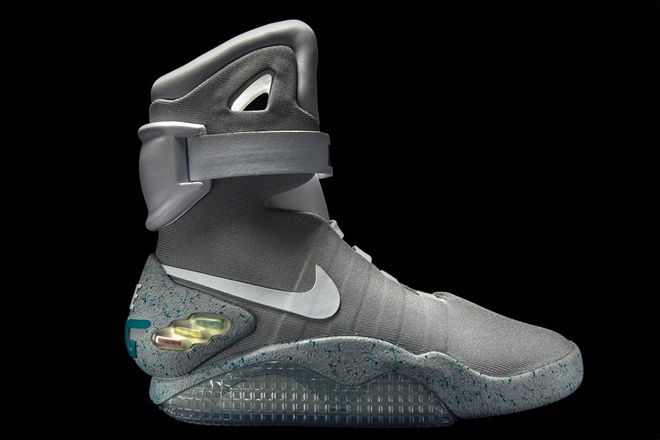 NIKE AIR MAG