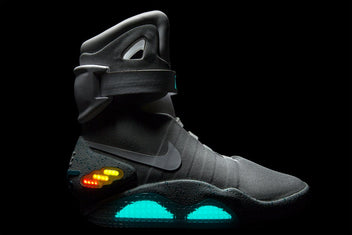 NIKE AIR MAG