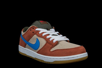 NIKE SB DUNK LOW PRO