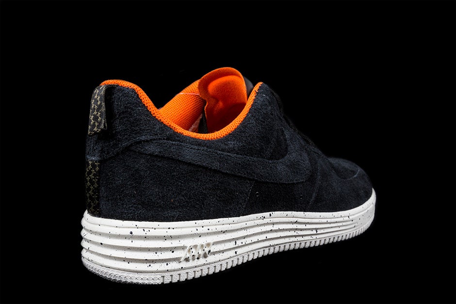 NIKE LUNAR FORCE 1 UNDEFEATED SP