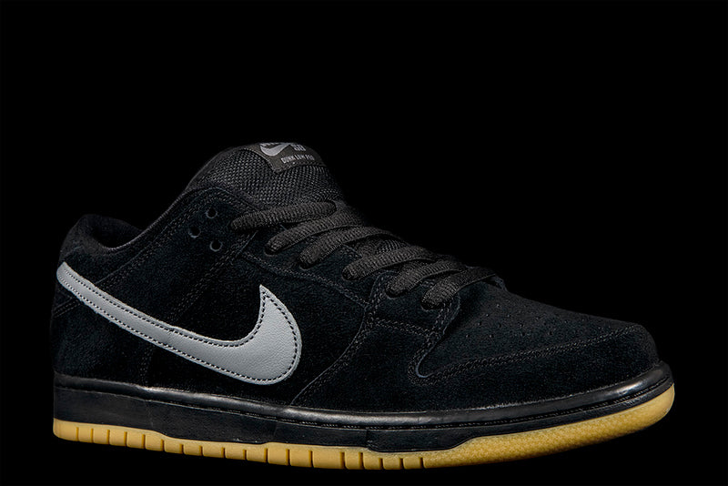 NIKE SB DUNK LOW PRO