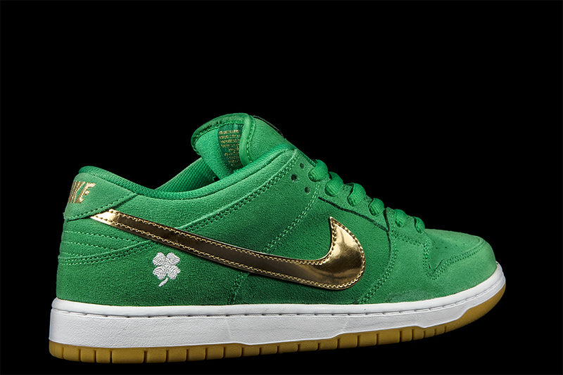 NIKE SB DUNK LOW PRO