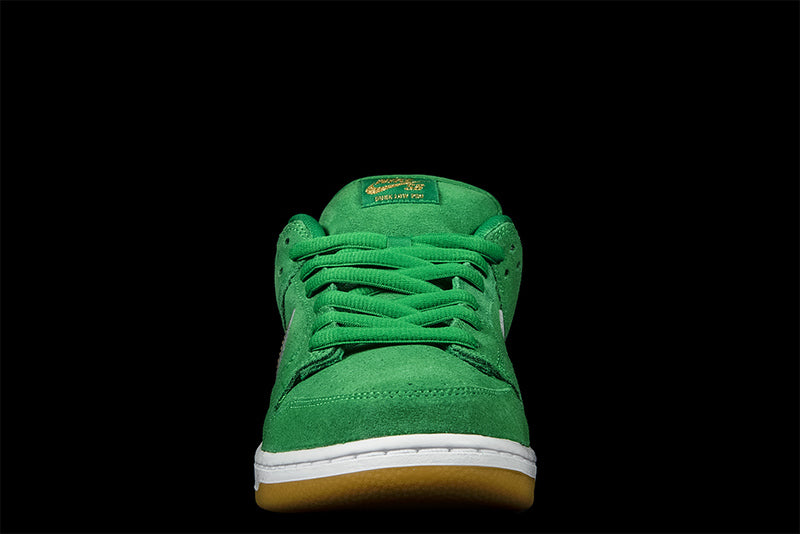 NIKE SB DUNK LOW PRO