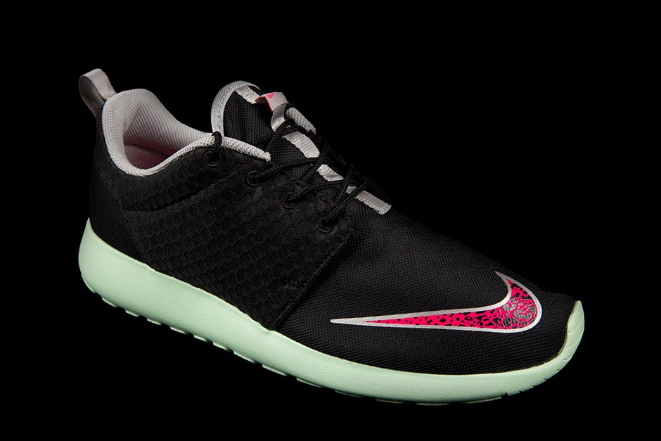 NIKE ROSHERUN FB