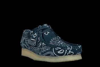 SUPREME X CLARKS ORGINALS BANDANA WALLABEE