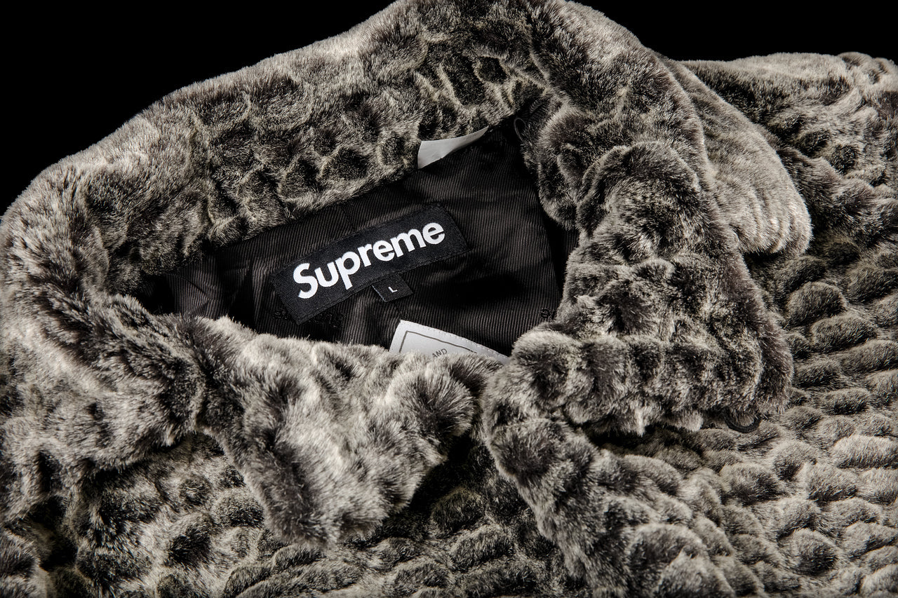 ∀ Supreme 17AW Leopard Fleece Jacket-