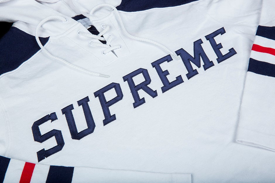 SUPREME HOCKEY TOP