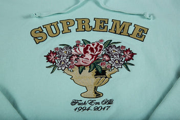 SUPREME HOODIE