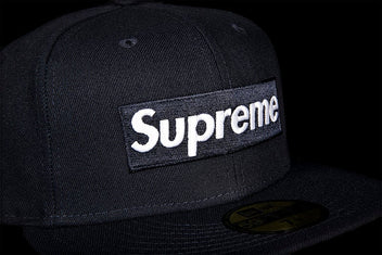 SUPREME X NEW ERA CHAMPIONS BOX LOGO