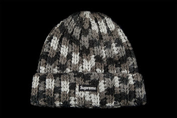 SUPREME CROCHET BEANIE