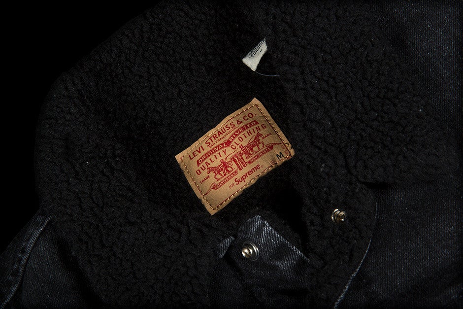 NTWRK - SUPREME LEVI'S BLEACHED SHERPA TRUCKER JACKET