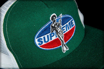 SUPREME 5-PANEL SNAPBACK