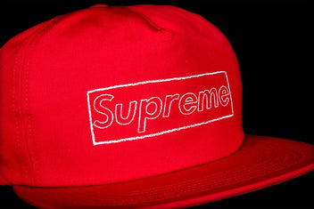 SUPREME KAWS CHALK LOGO 5 PANEL CAP