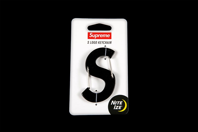 SUPREME X NITE IZE S LOGO KEYCHAIN