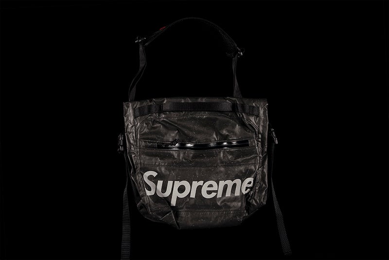 SUPREME REFLECTIVE SPECKLED SHOULDER BAG