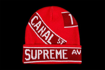 SUPREME STREET SIGNS BEANIE