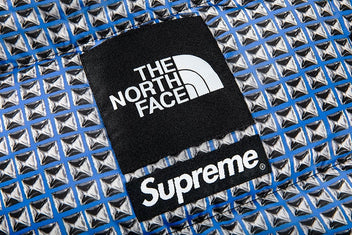 SUPREME THE NORTH FACE STUDDED NUPTSE JACKET