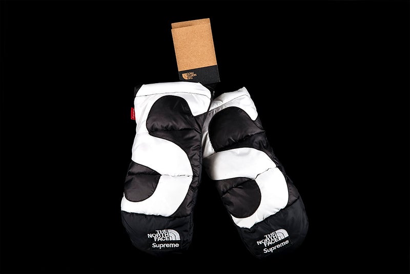 NTWRK - SUPREME X THE NORTH FACE S LOGO NUPTSE MITTS