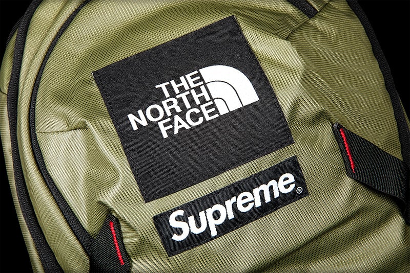 SUPREME X THE NORTH FACE SUMMIT SERIES OUTER TAPE SEAM ROUTE ROCKET BACKPACK