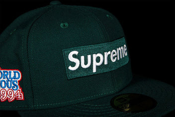 SUPREME WORLD FAMOUS BOX LOGO NEW ERA CAP