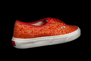 VANS AUTHENTIC "S" X SUPREME