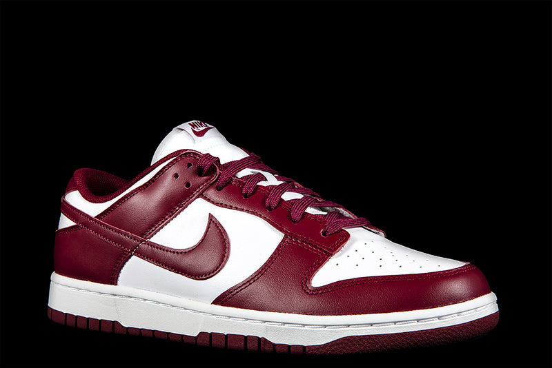 WOMENS NIKE DUNK LOW