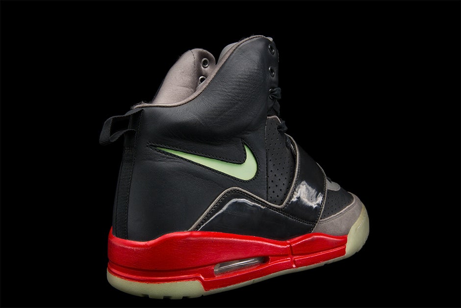 NIKE AIR YEEZY PROMO